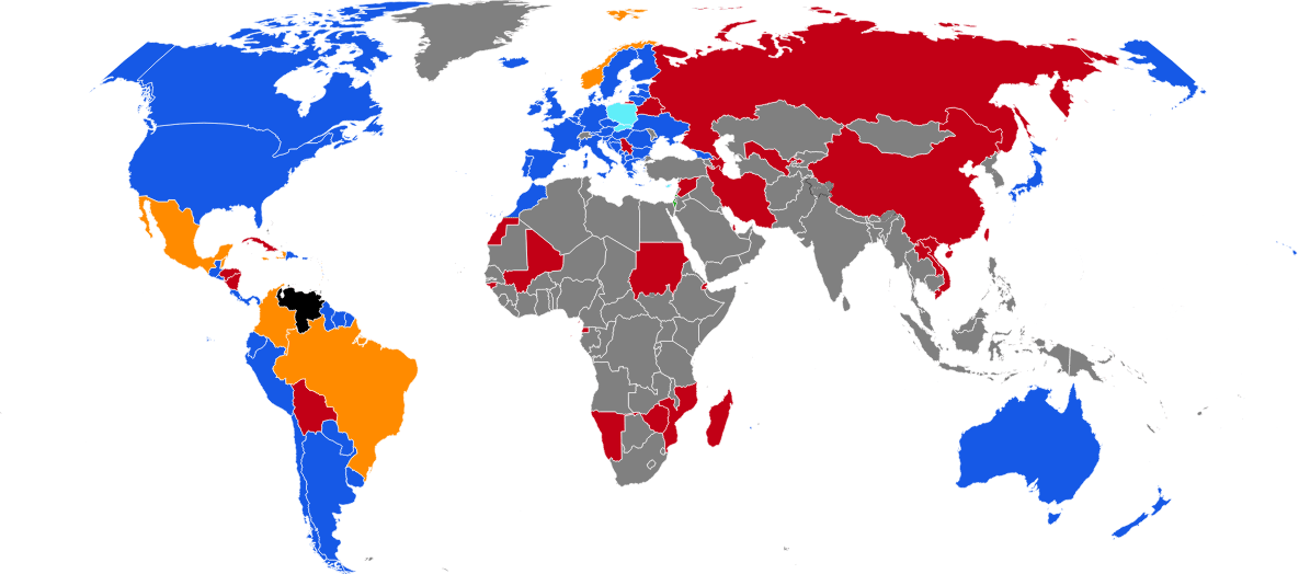 Красный цвет — страны, признающие президентом Мадуро, синий — признающие Гонсалеса, желтый — отказавшиеся признать результаты выборов до подробной публикации и независимой верификации итогов