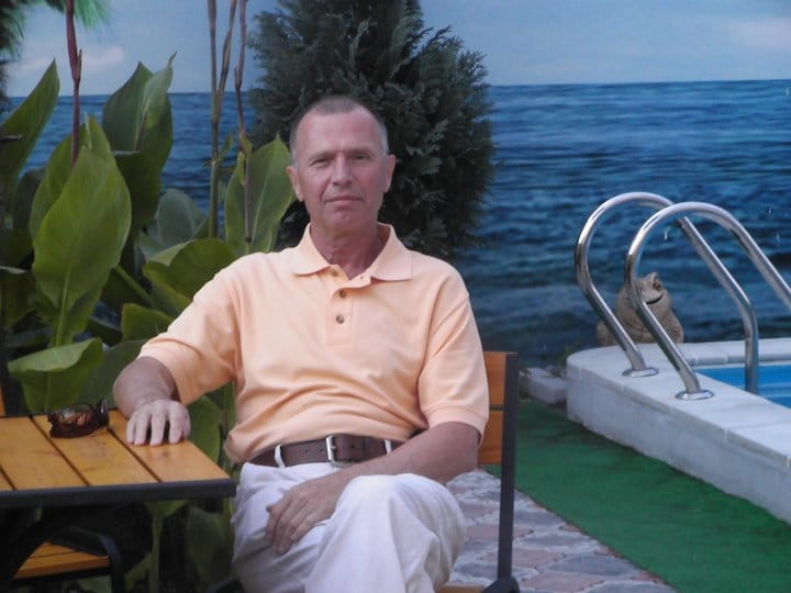 Изобретатель «Новичка» Владимир Углев: «Навального могли отравить раствором А-242, нанеся его на одежду»