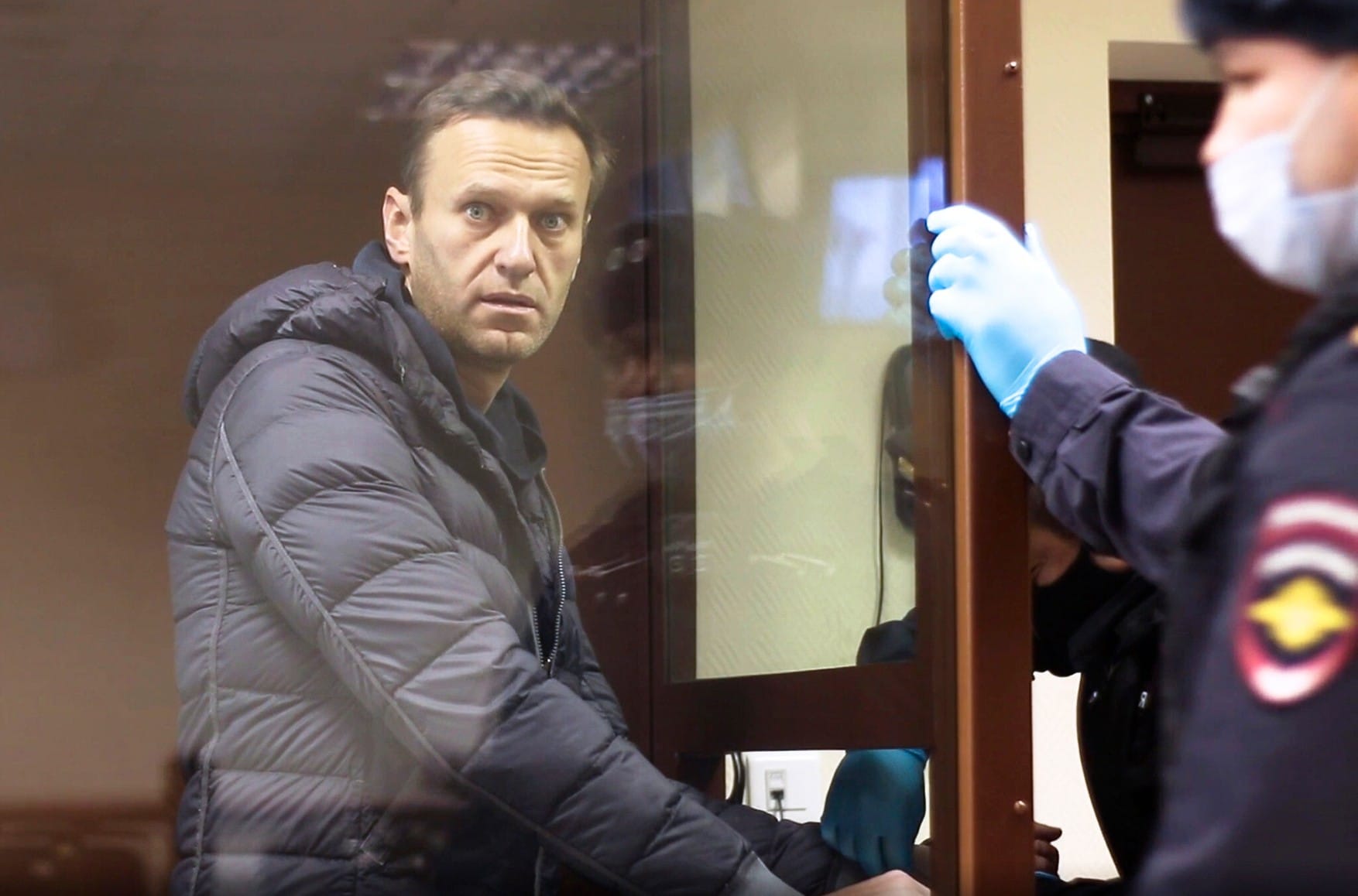 Навальный узнал, что для него готовят «тюрьму в тюрьме» в колонии строгого режима Мелехово. Там пытают заключенных