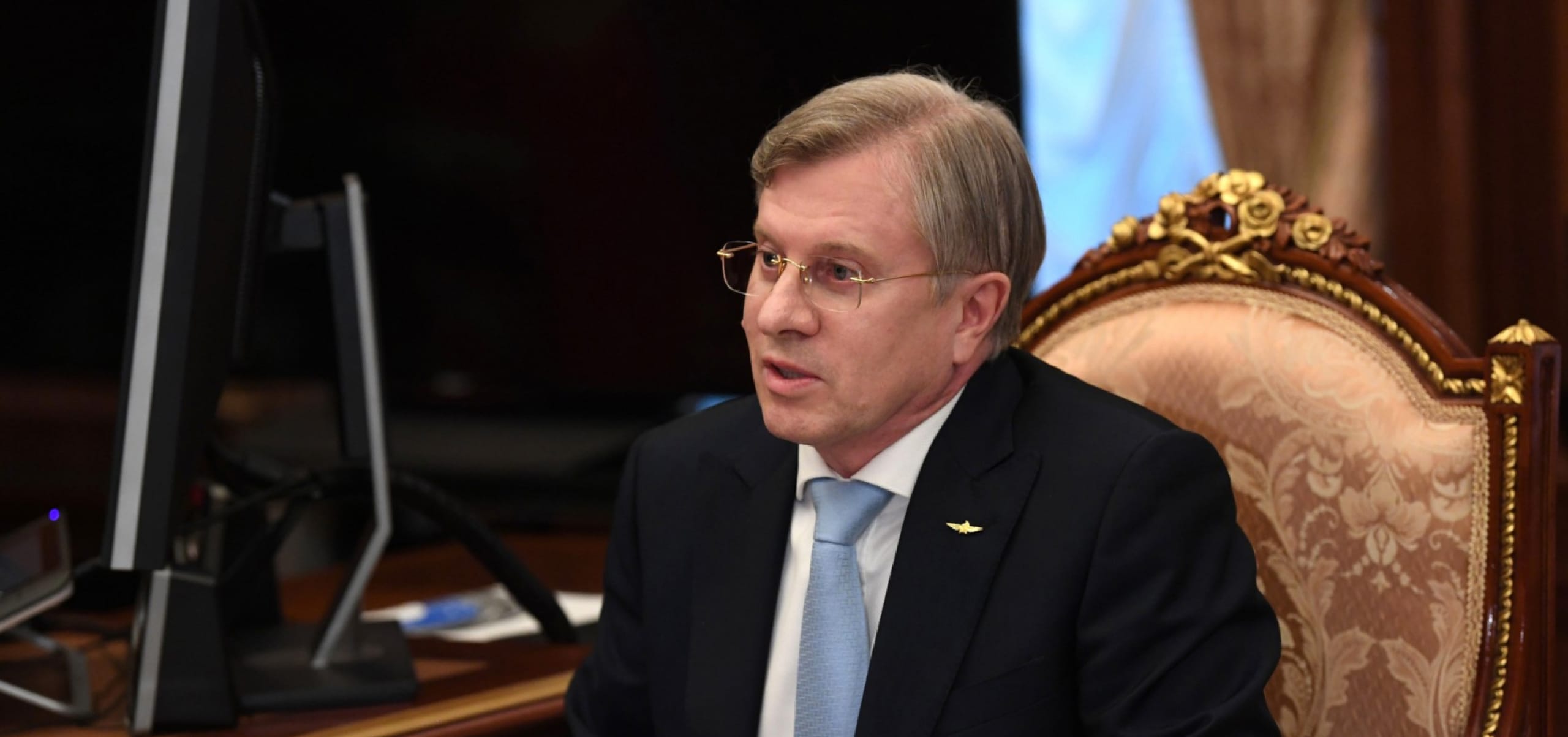 «Санкции, которые наложили на Россию, практически поломали всю логистику в нашей стране» — глава Минтранса Виталий Савельев