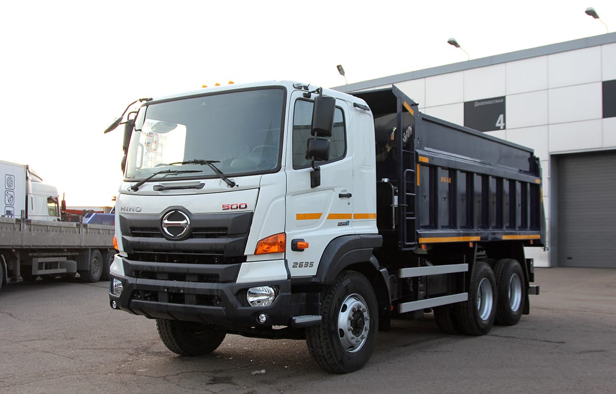 Япония запретит поставлять в Россию грузовики, самосвалы и бульдозеры. Ограничения начнут действовать с 17 июня