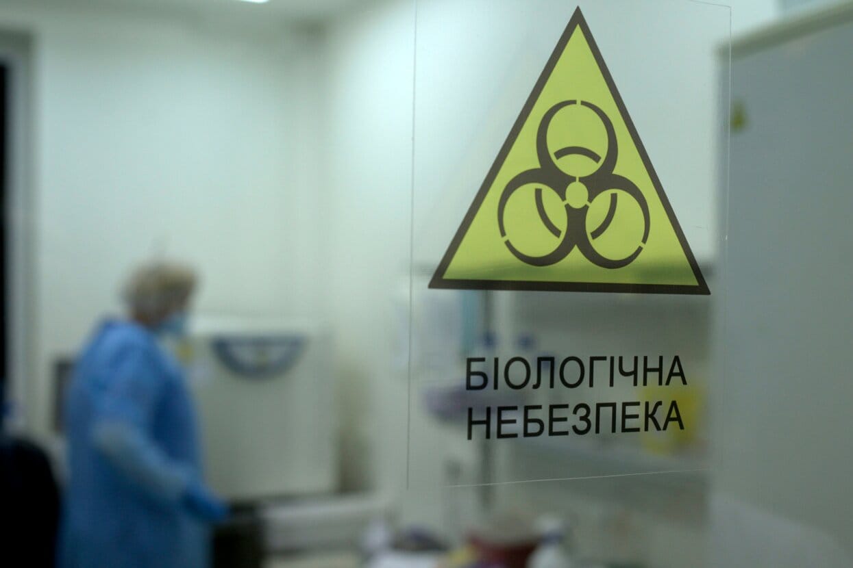 Фейк Минобороны и «Вестей недели»: биолаборатории Пентагона ставили опыты на украинских солдатах