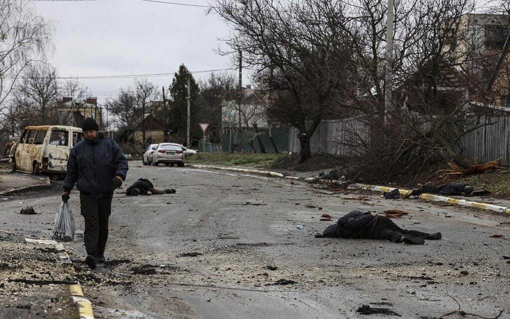 NYT опубликовала новое расследование убийств в Буче и идентифицировала два десятка российских десантников, звонивших с телефонов убитых