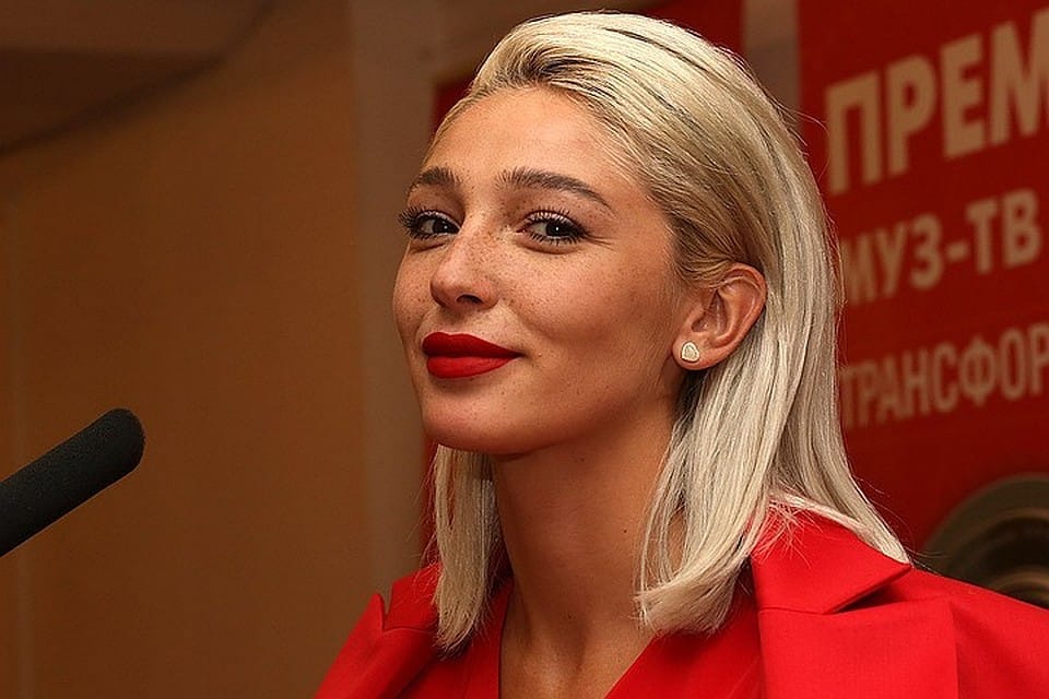 Налоговая проверяет блогершу Анастасию Ивлееву — «Ведомости»