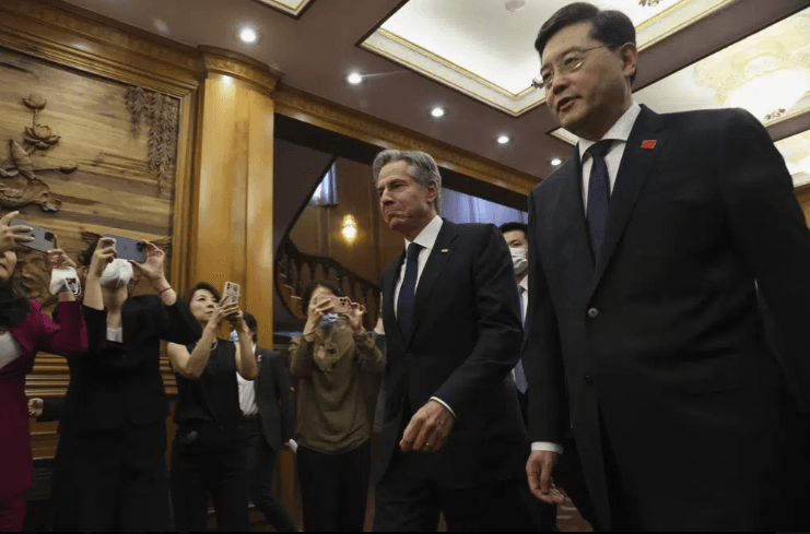 Госсекретарь США Энтони Блинкен приехал в Пекин. Он стал первым высокопоставленным американским дипломатом, посетившим Китай за пять лет