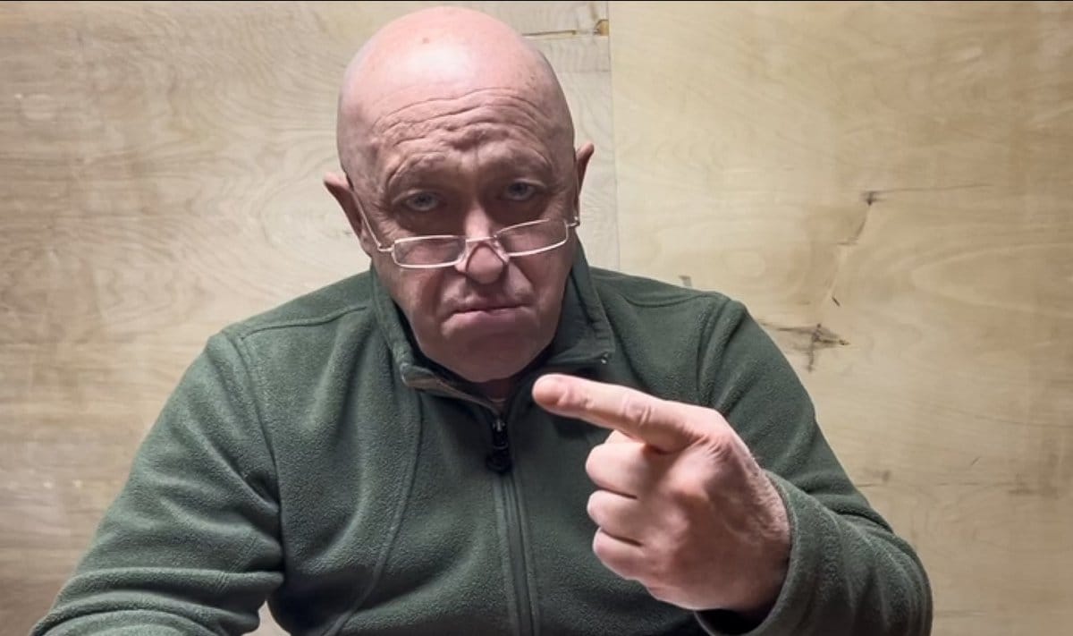 «Эта тварь будет остановлена». Пригожин обвинил Шойгу и Минобороны РФ в нанесении ударов по лагерям ЧВК Вагнера и пообещал ответить 
