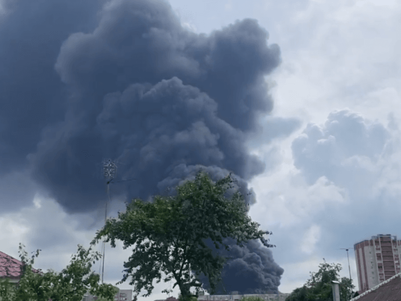 В Воронежской области взорван автомобильный мост. В Воронеже горит нефтебаза, в которую вагнеровцы попали из ЗРК, целясь в вертолет