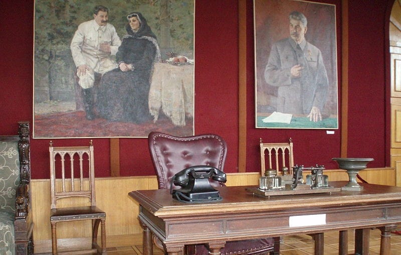 В Нижегородской области построят четырехэтажный «Сталин-центр». Инициатором проекта стал местный бизнесмен и член КПРФ