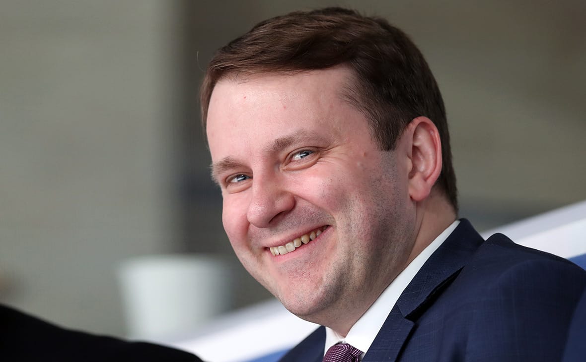 Помощник Путина дал интервью о «росте бюджетных доходов». Чем слабее рубль, тем больше пополняется бюджет, объясняют экономисты