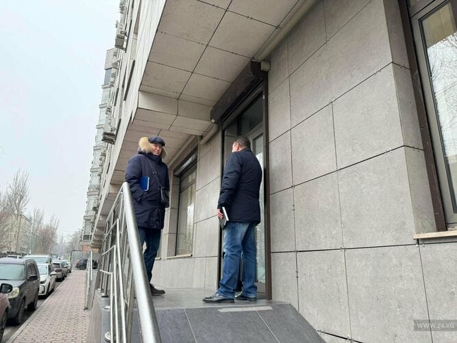 На журналистов 24.kg в Бишкеке завели дело о «пропаганде войны». Гендиректора и редакторов увезли на допрос после обыска