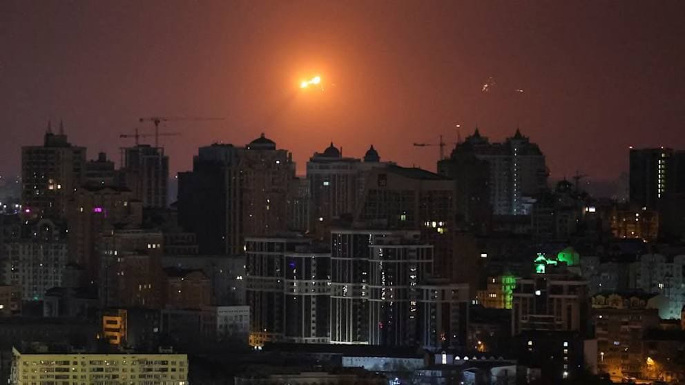 За ночь российские силы выпустили по Украине несколько десятков ракет и беспилотников. Это третий большой обстрел за четыре дня