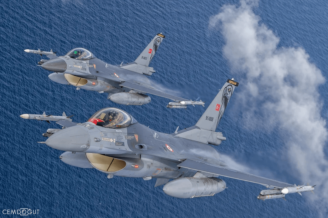 Турецкие военные сбили над Чёрным морем неопознанный беспилотник 