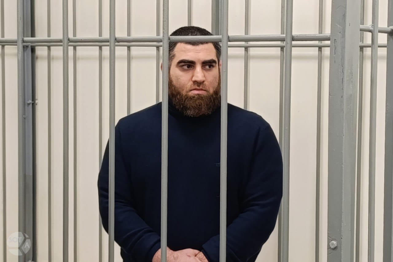 Мосгорсуд приговорил блогера Арсена Маркаряна к 4,5 года колонии по статье о реабилитации нацизма