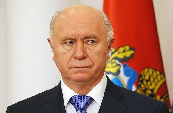 Самарский губернатор посоветовал работникам "АвтоВАЗа" просить зарплату у посла США