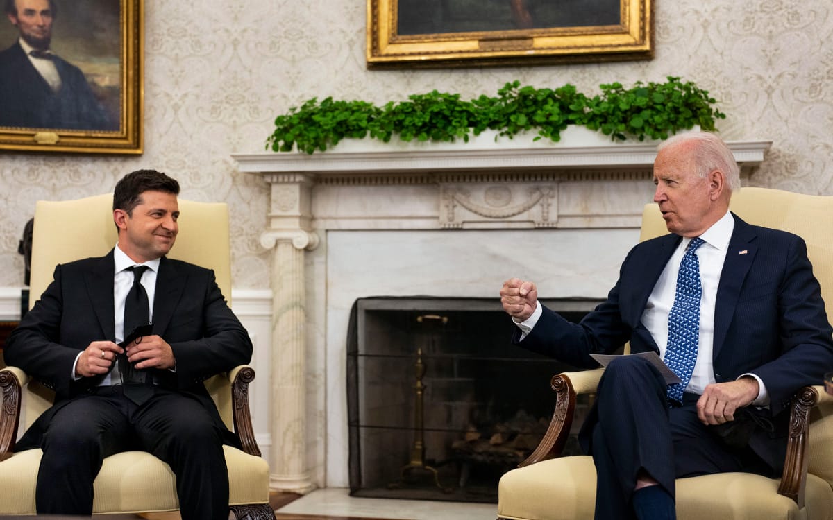 «Наконец-то у США есть президент, которого все любят, — Зеленский». Как война в Украине объединила Америку