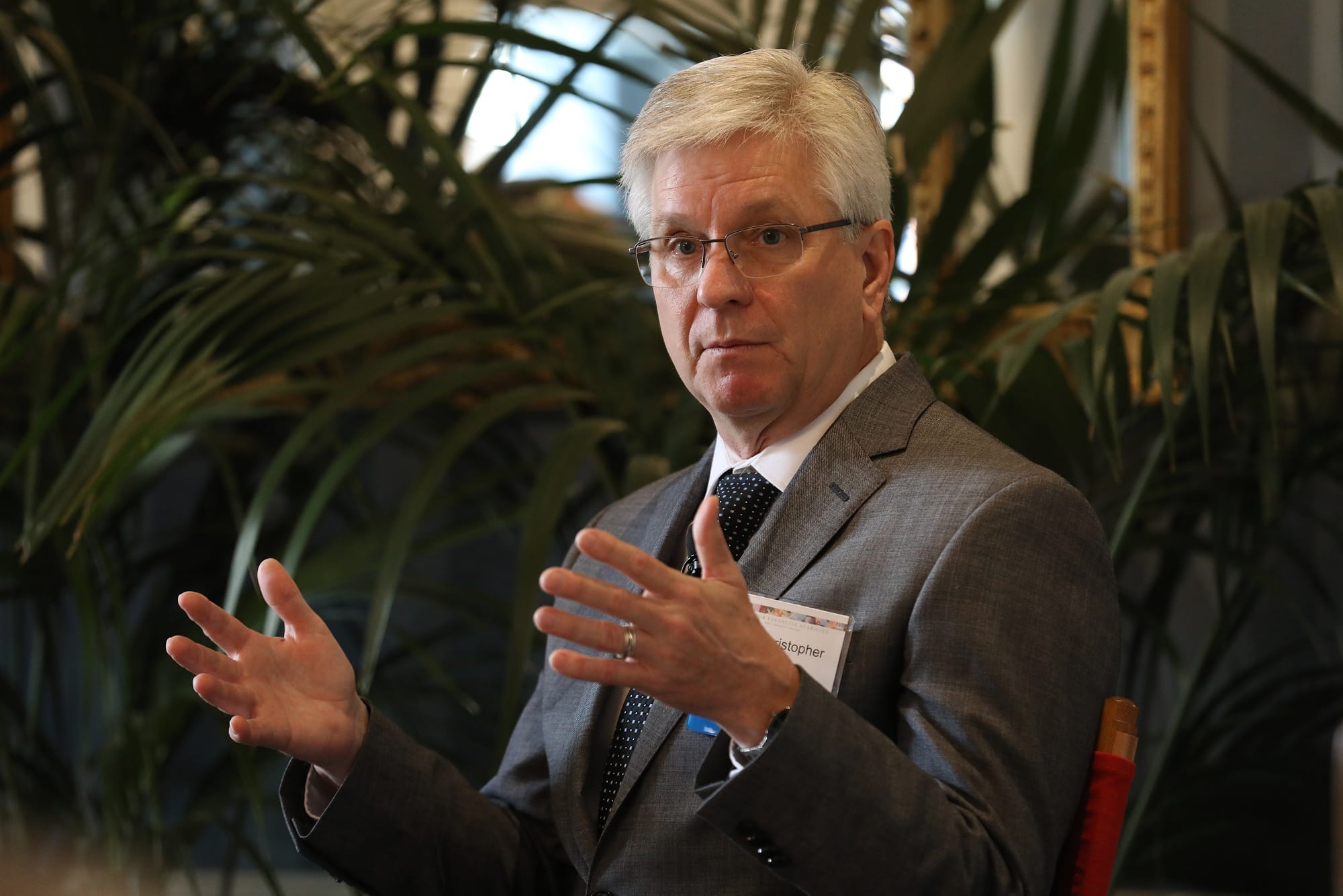 Неизвестный сорвал онлайн-заседание ФРС с помощью порно