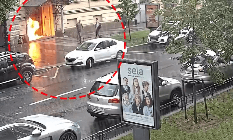 В регионах России за два дня совершено 15 атак на военкоматы. В большинстве случаев в здания бросали коктейли Молотова