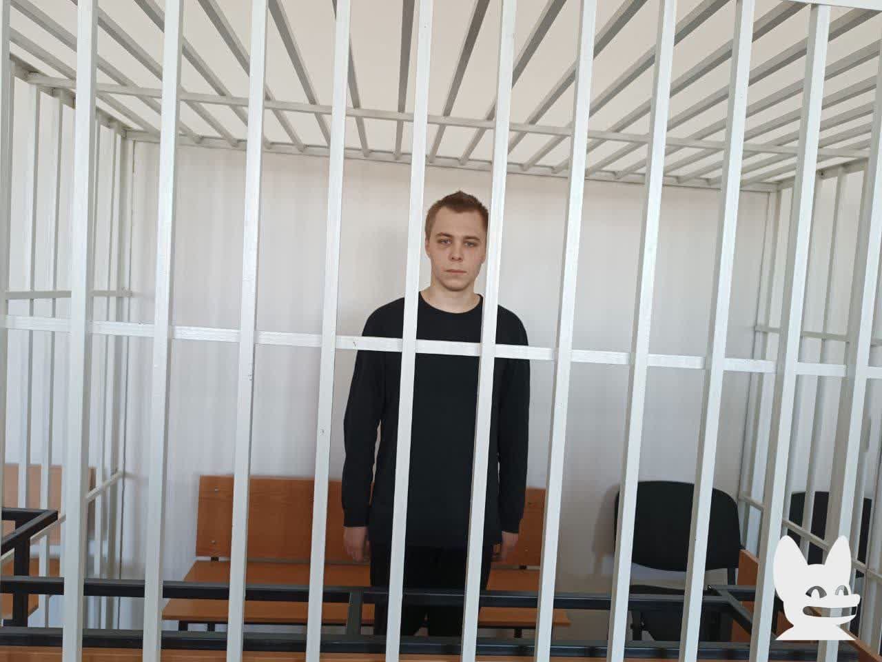 Обвиняемый в сожжении Корана Журавель частично признал вину в суде. Ему продлили арест на полгода