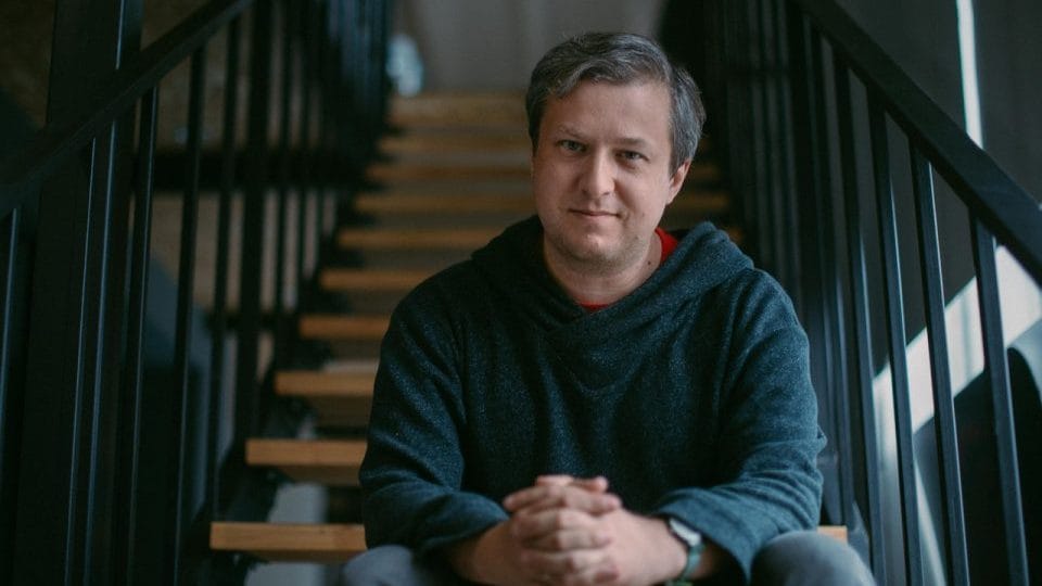 В Астане отменяют лекции кинокритика Антона Долина. Одновременно с этим Казахстан посетил Владимир Путин