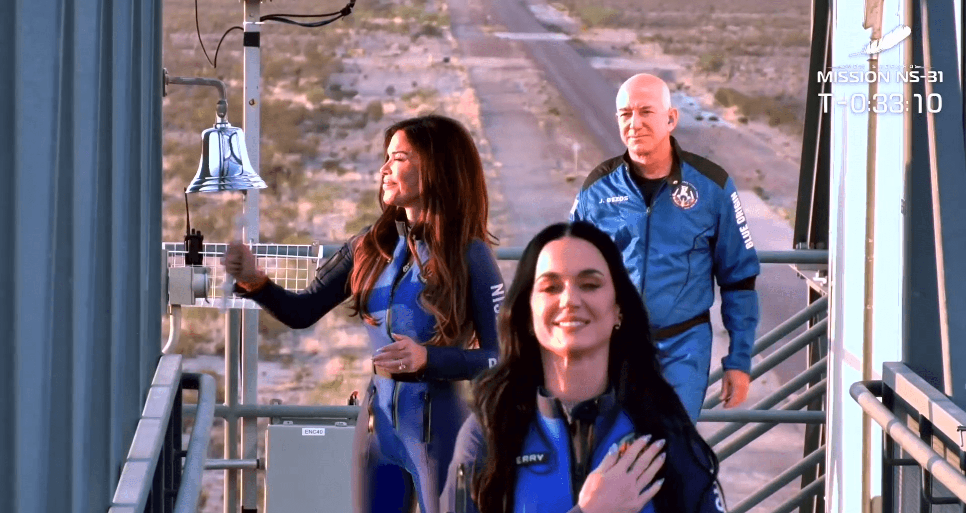 Ракета New Shepard стартовала с космодрома в Техасе. На борту — Кэти Перри и еще пять женщин — первый полностью женский экипаж с 1963-го