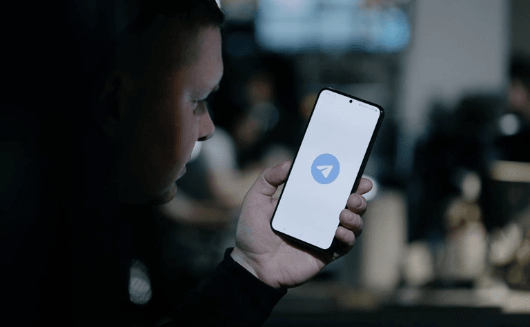 Telegram разрешил пользователям в России использовать почту для входа в мессенджер после сообщений о блокировке проверочных SMS и звонков