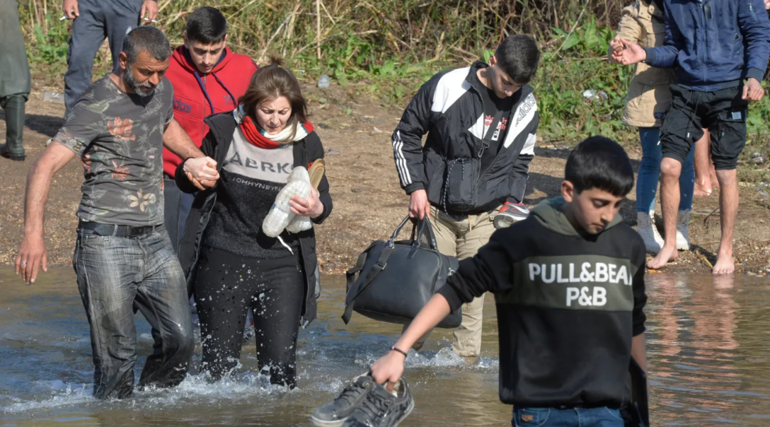 Сирийцы-алавиты бегут в сторону Ливана из Латакии