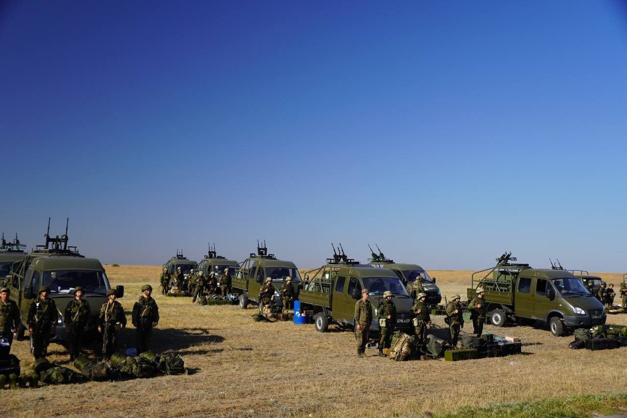 Российская мобильная огневая группа на учебном полигоне