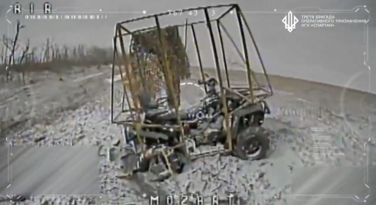 Российский квадроцикл с впечатляющим антидроновым «мангалом»